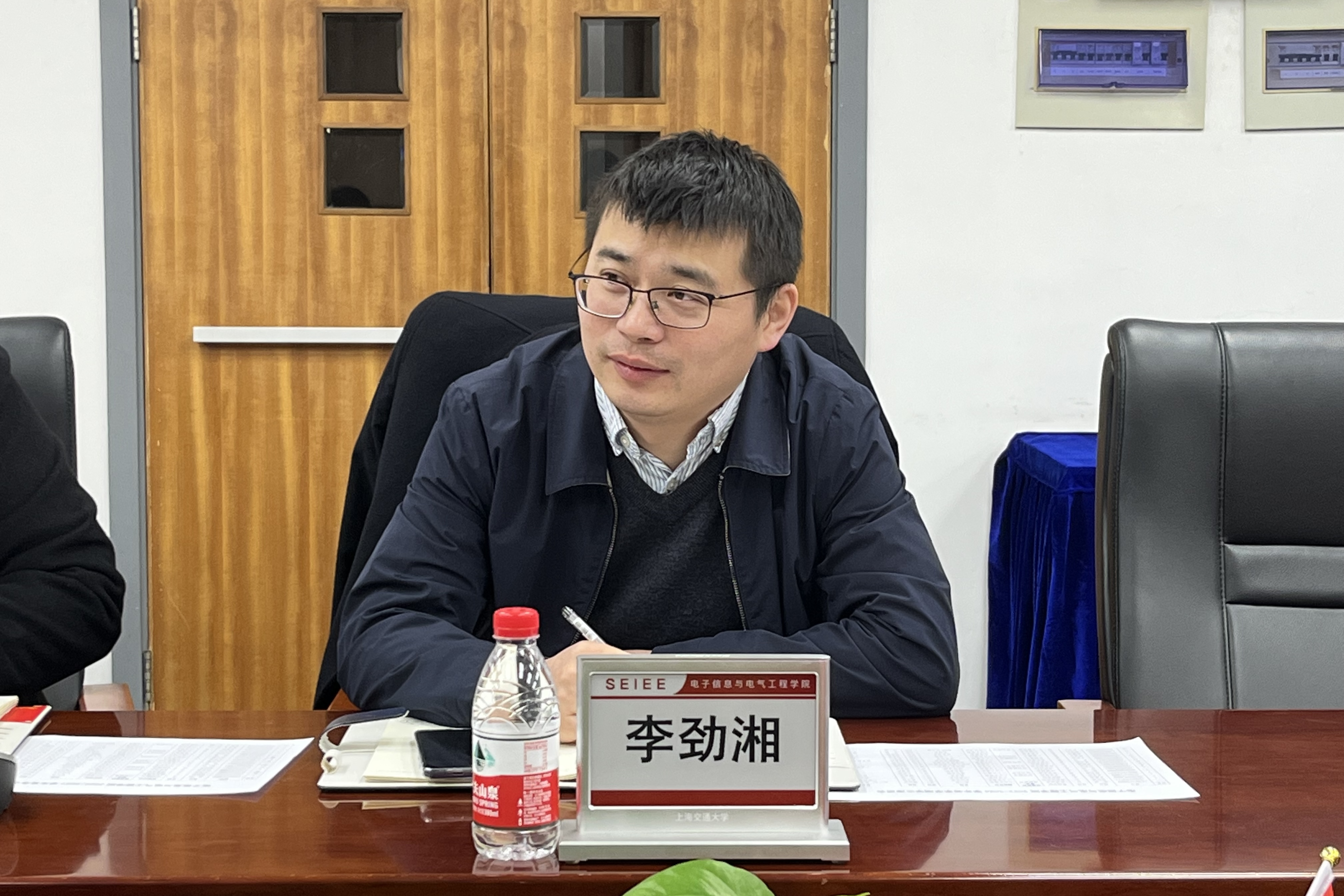 图1.jpg 图1.jpg