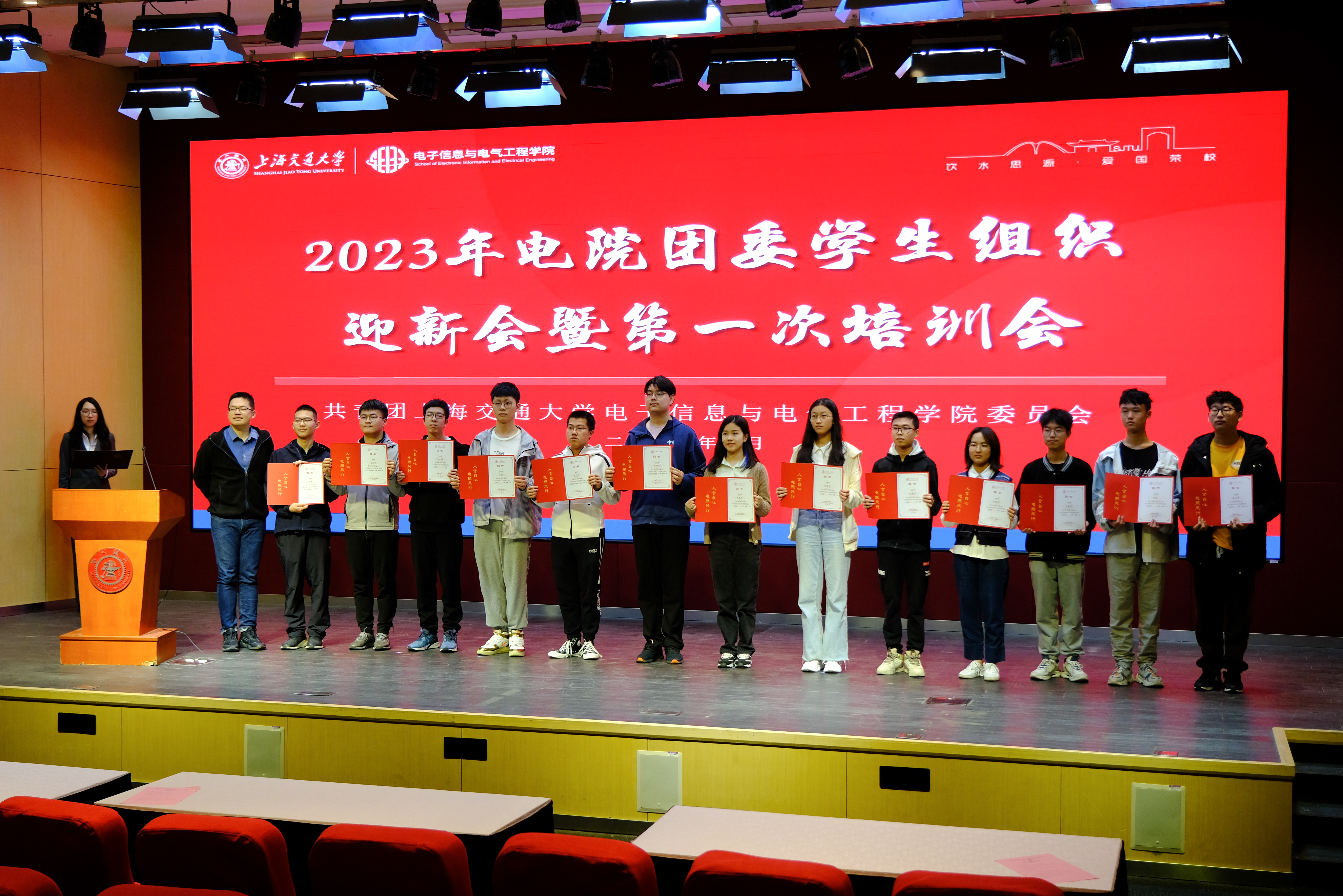 图13.jpg 图13.jpg